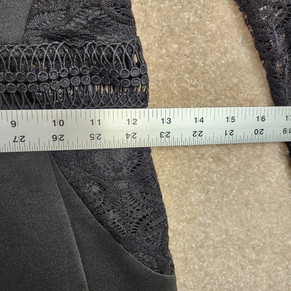 BCX Dress Black Lace Long Sleeve Crochet Inset Waist Scoop Neck Mini Dress Sz 3 - Picture 8 of 8